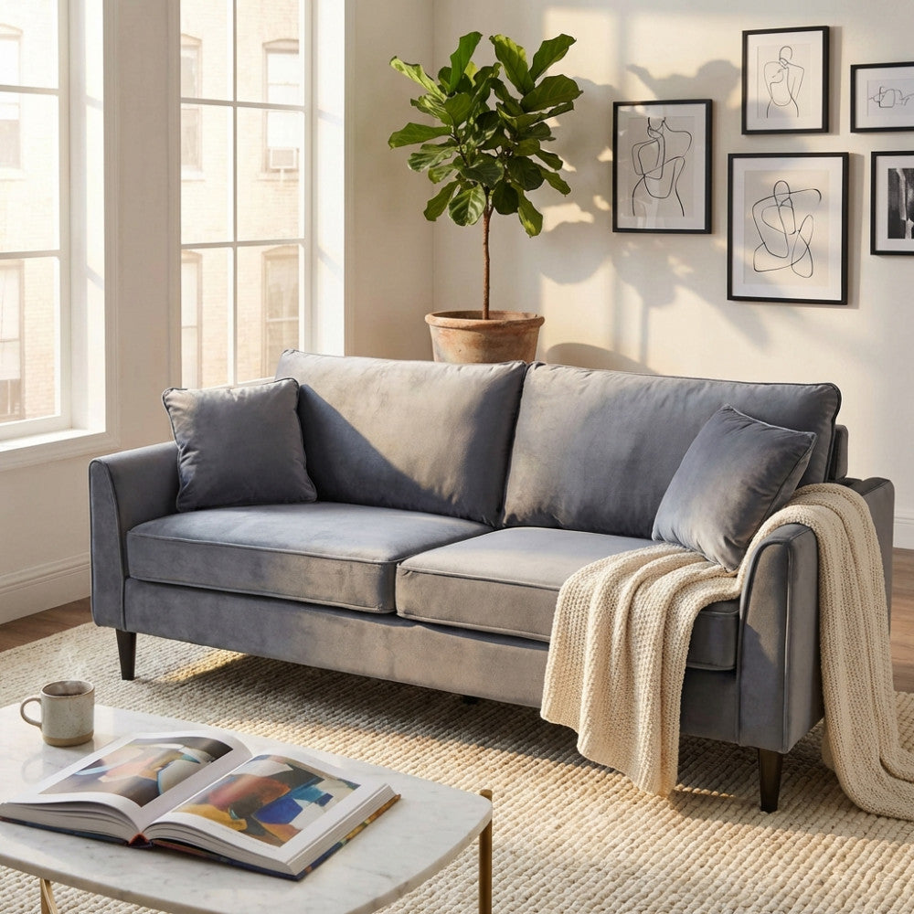 DIVANO 3 P CHANDLER. Divano in velluto TORTORA, BORDEAUX, GRIGIO o BLU Dimensioni: cm 196 x 81 x 89 h.