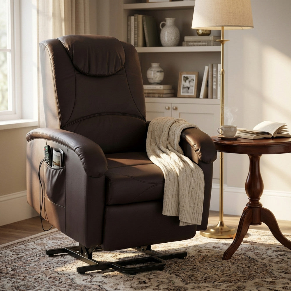 POLTRONA RELAX ELETTRICA RECLINABILE CEDRERA. Poltrona in ecopelle BEIGE o MARRONE Dispone di apertura distensiva reclinabile e alza e abbassa elettrica Dimensioni: cm 72 x 95/182 x 106/145 h.