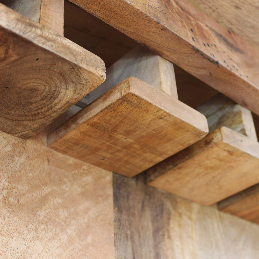 MOBILE YORICK. Mobile in legno di mango con 1 anta scorrevole, 2 ripiani, 2 cassetti Dimensioni: cm 90 x 40 x 190 h.