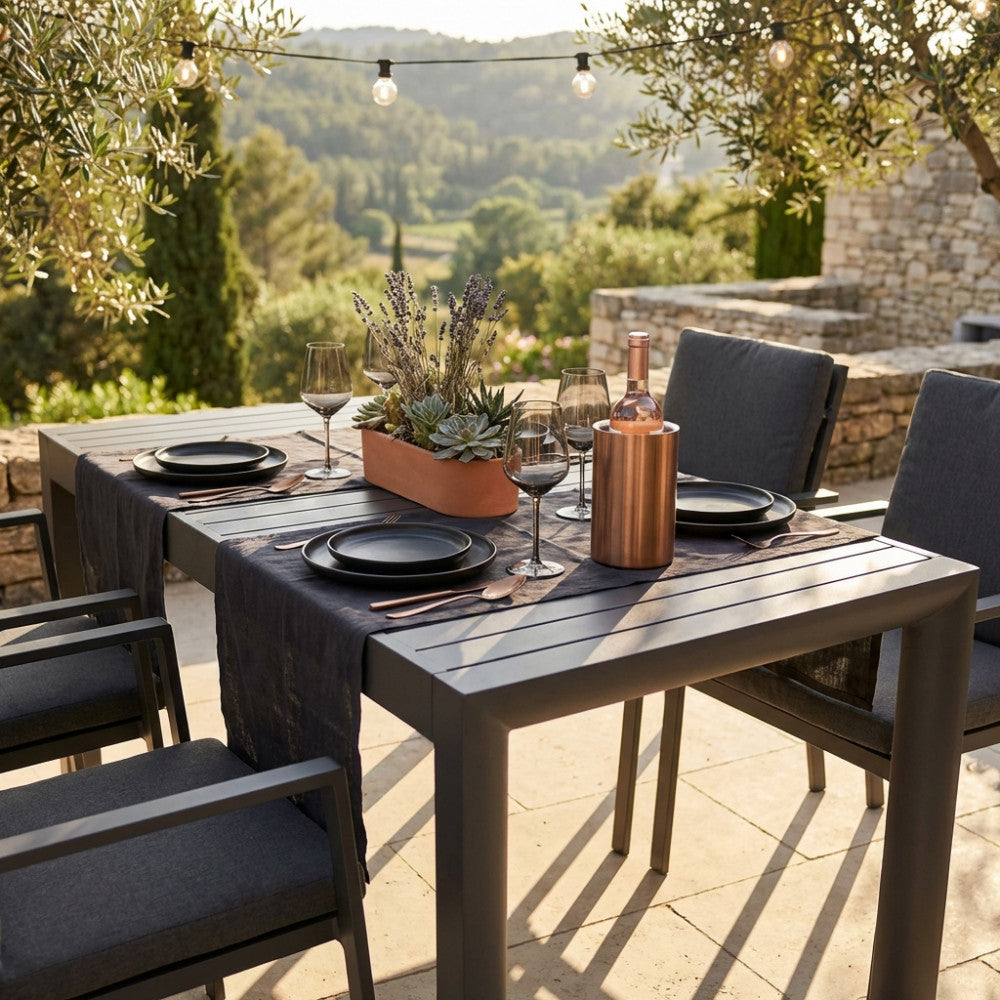 TAVOLO HOUSTON 135/180 X 70. Struttura in allumino ANTRACITE, TAUPE o BIANCA Dimensioni: cm 135/180 x 70 x 75 h. Arredo Giardino